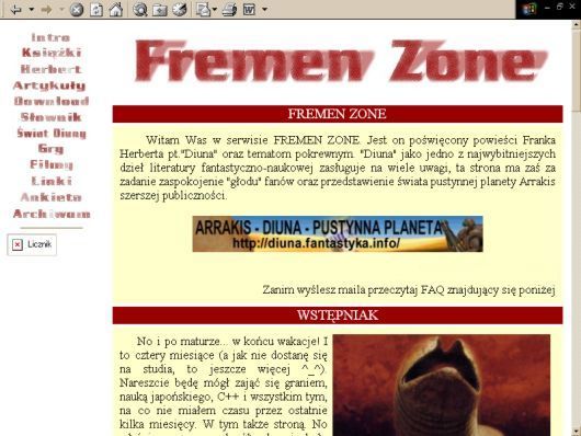 Zrzut ekranu, prawdopodobnie z Windows XP i nowszej wersji Internet
     Explorera.  Strona jest już w swojej ostatecznej postaci.  Po lewej
     znajduje się lista działów.  Po prawej wyświetla się strona głowna.  Na
     górze znajduje się duże logo strony.  Pod nim umieszczono opis strony wraz
     z banerem oraz wstępniak podsumowujący ostatnią aktualizację. 